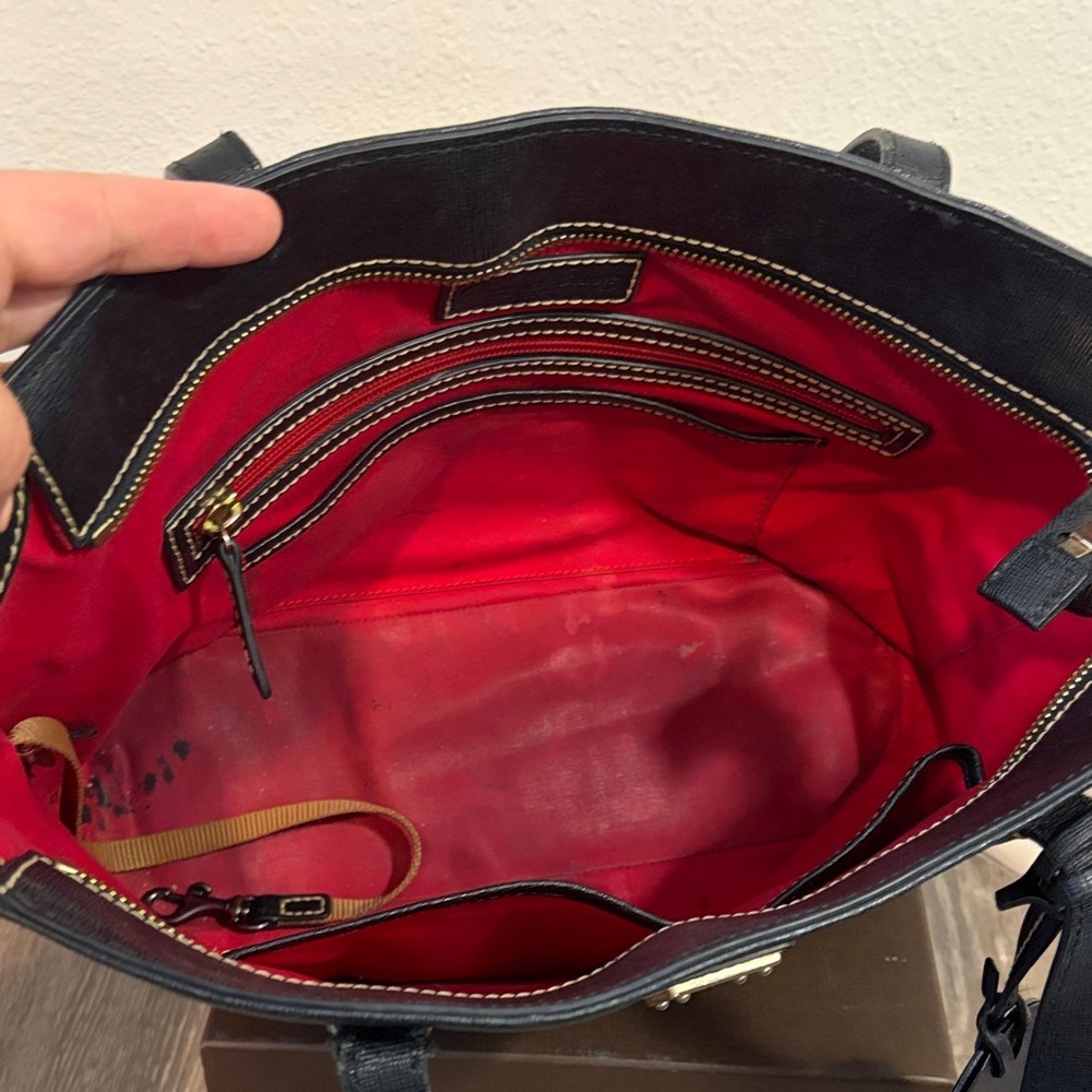 Dooney & Bourke Black Saffiano Leather Tote Bag Red Lining - Picture 11 of 13